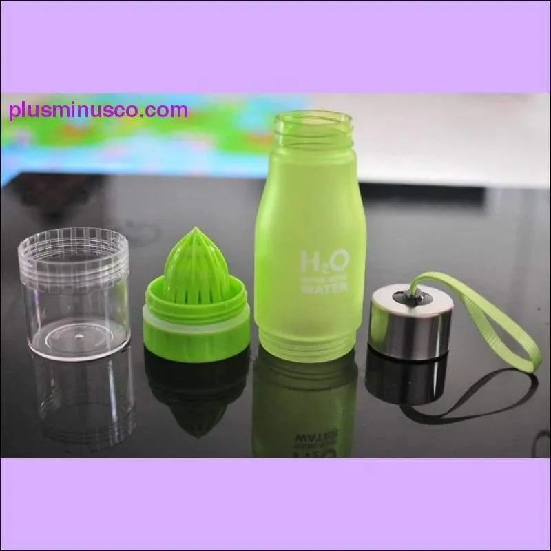 650ml Fruit infusion plastic water bottle, Durable BPA-Free Fruit Infuser Water Bottle