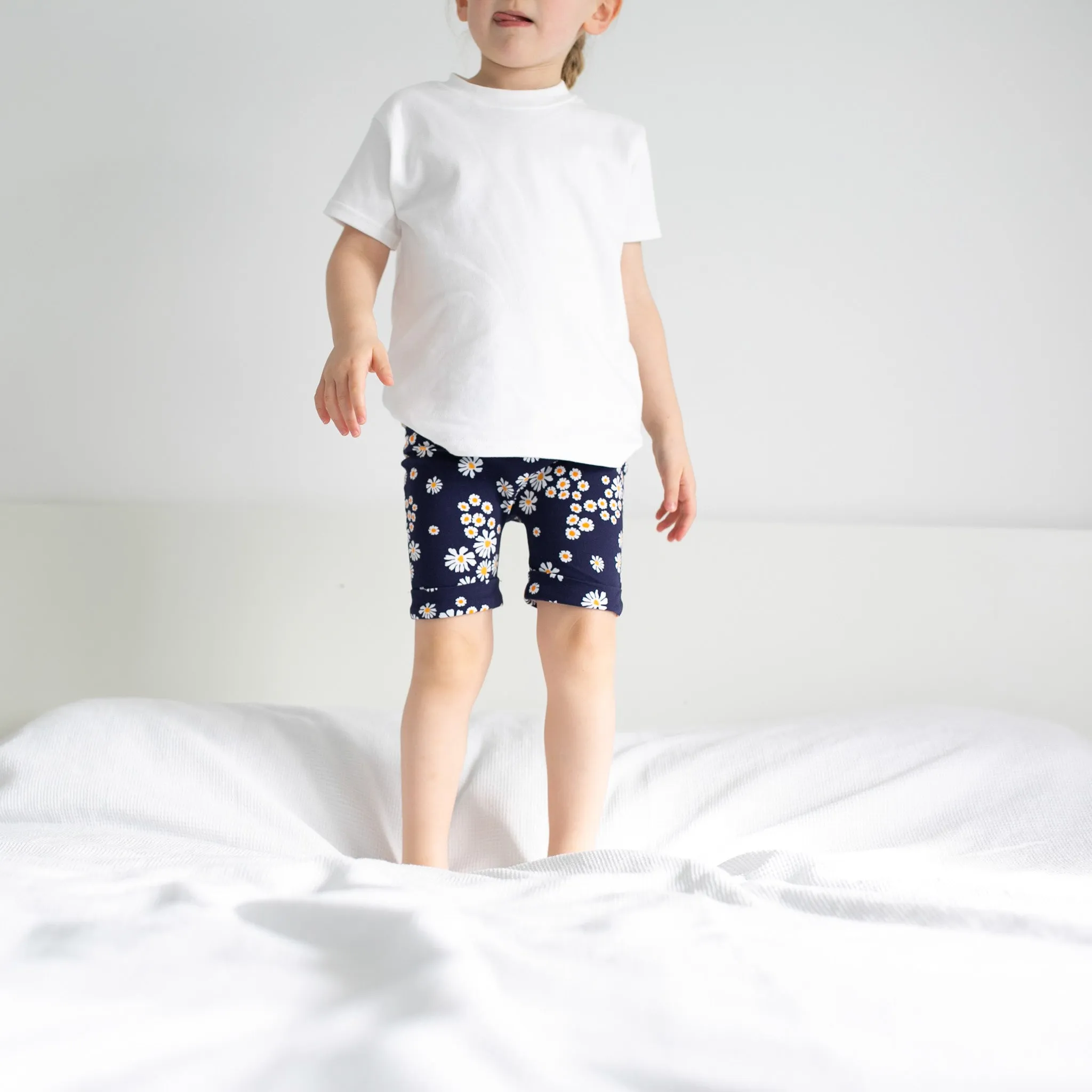 Daisy print Shorts 1-8 years