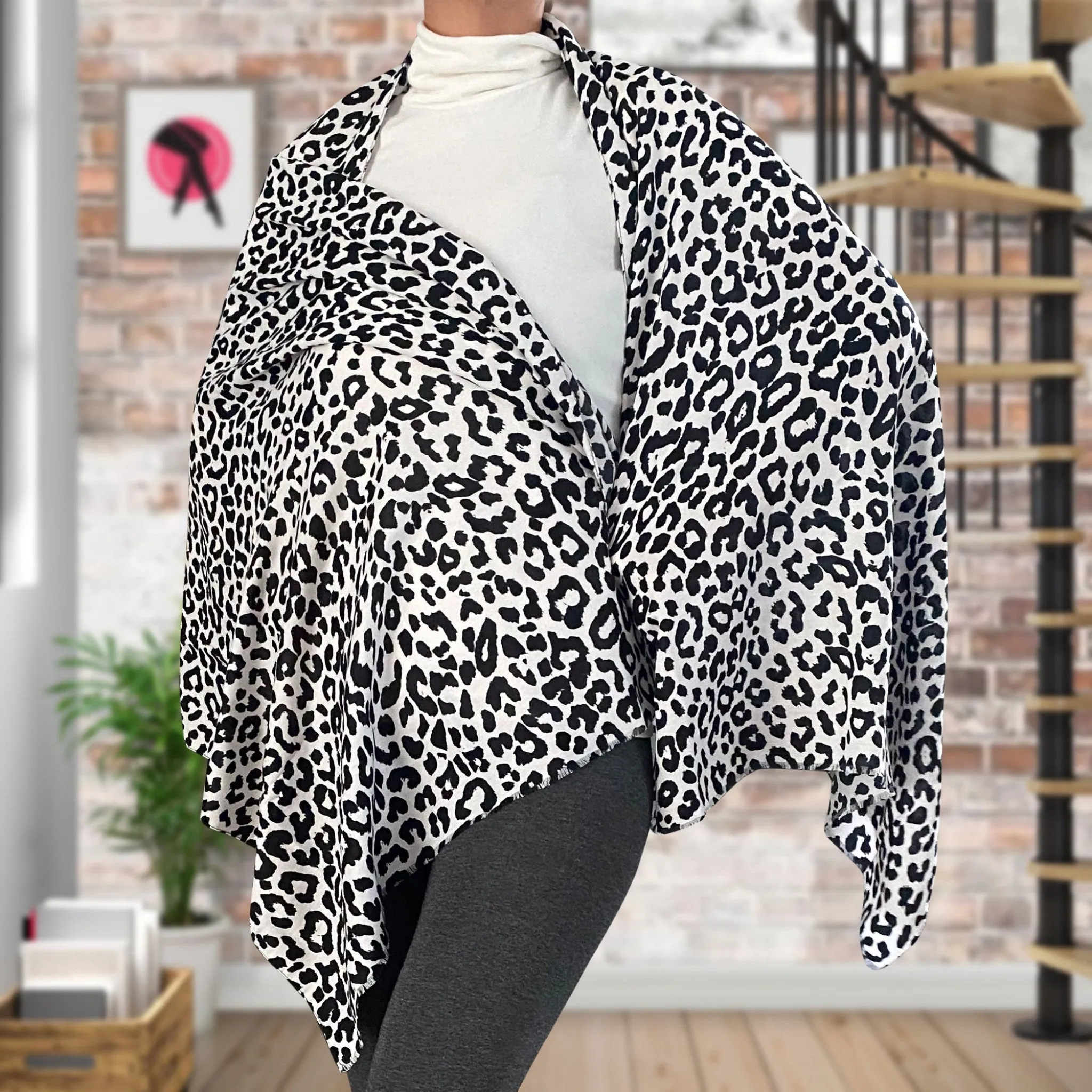 Fashion Tight Eyfel-leopard Shawls