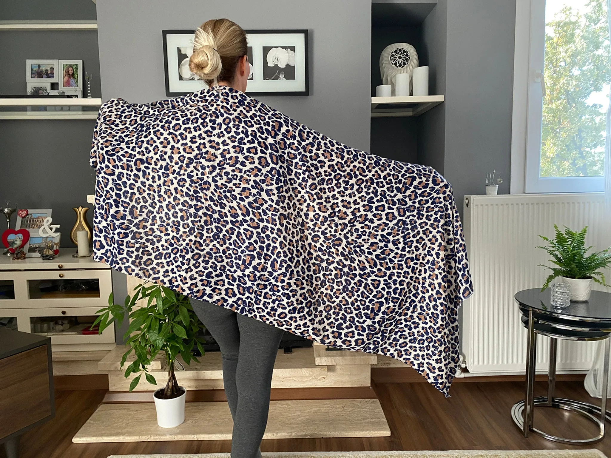 Fashion Tight Eyfel-leopard Shawls