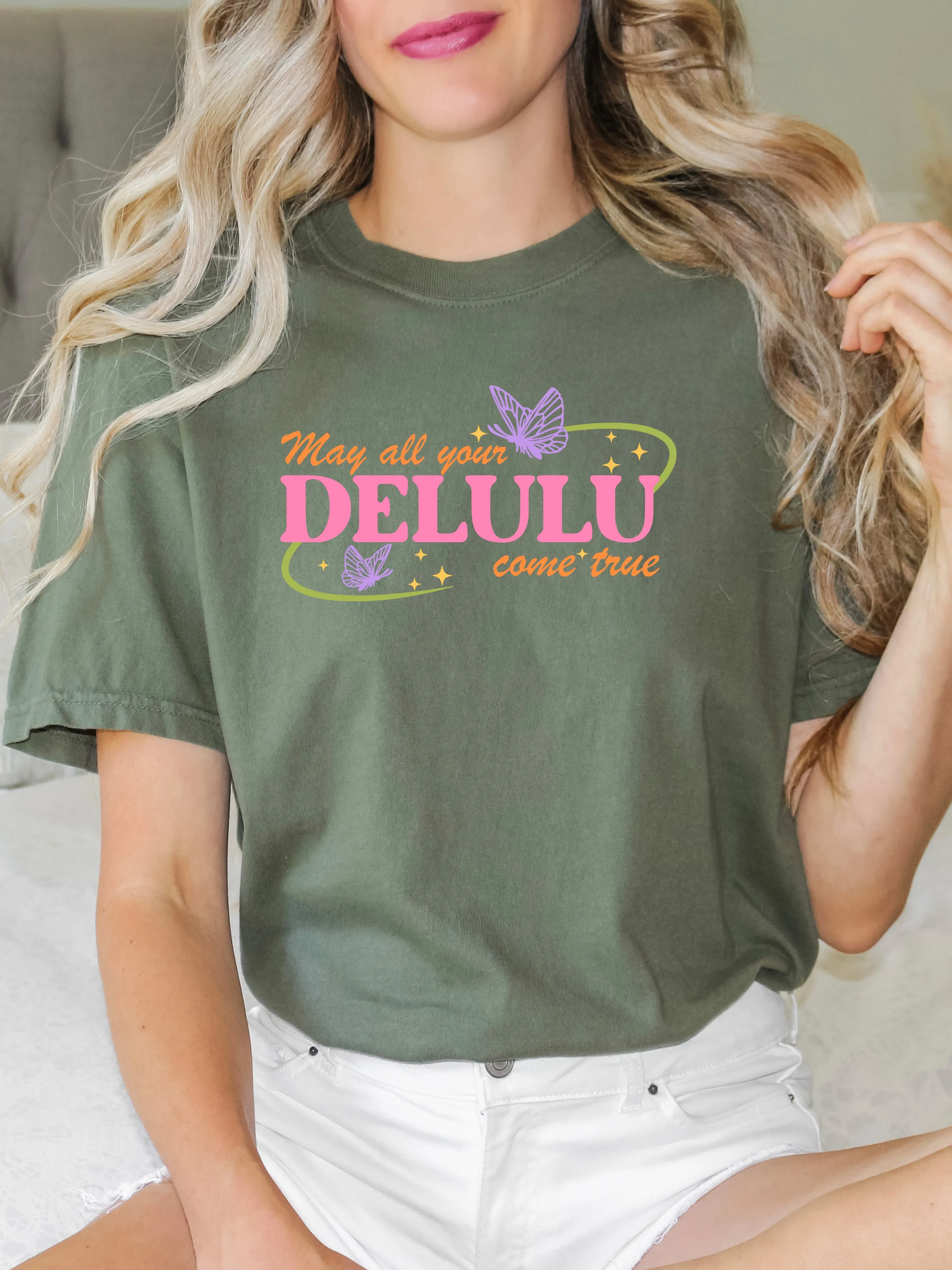 Glamfox - Delulu is the Solulu Graphic Tee