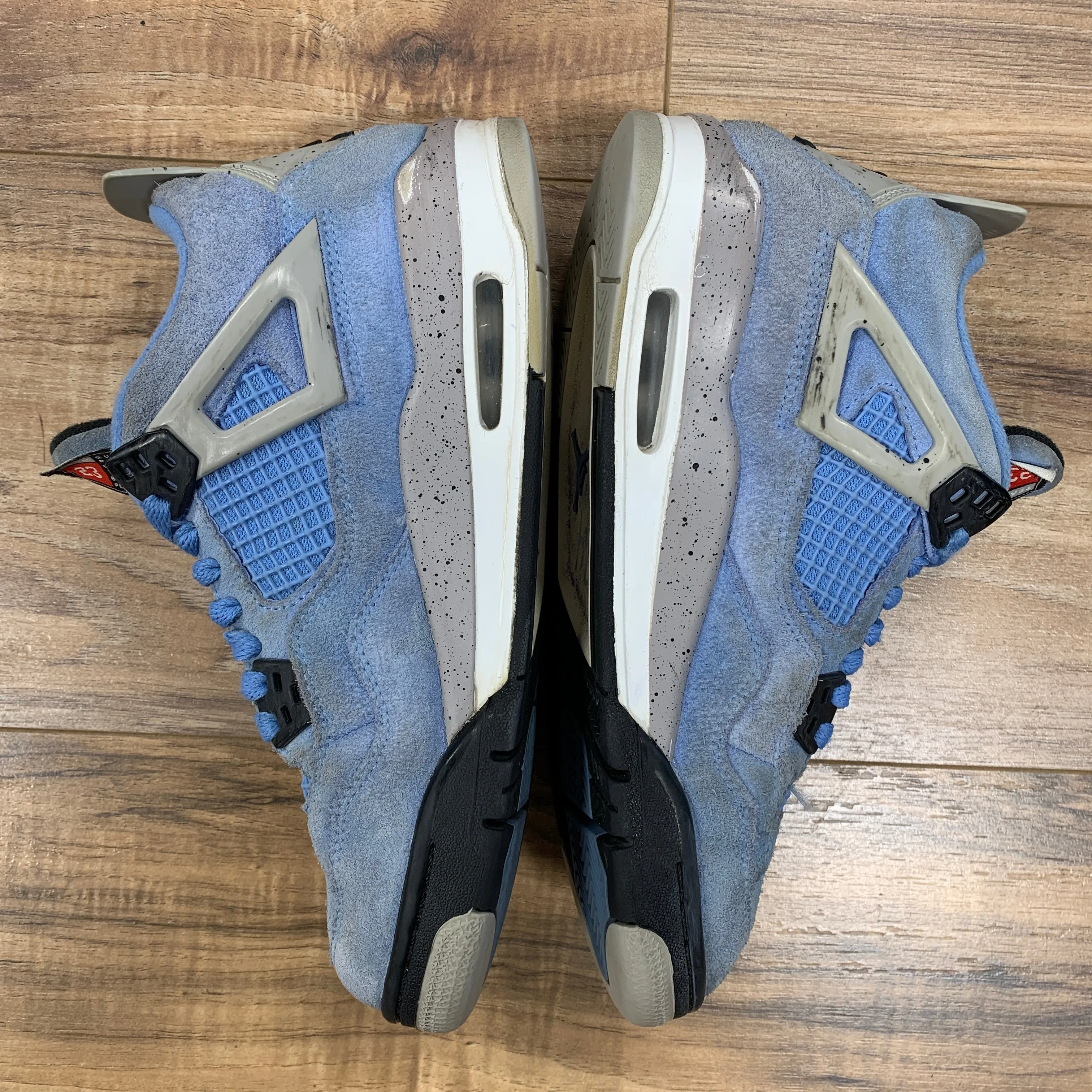 Jordan 4 'University Blue' Size 5.5Y