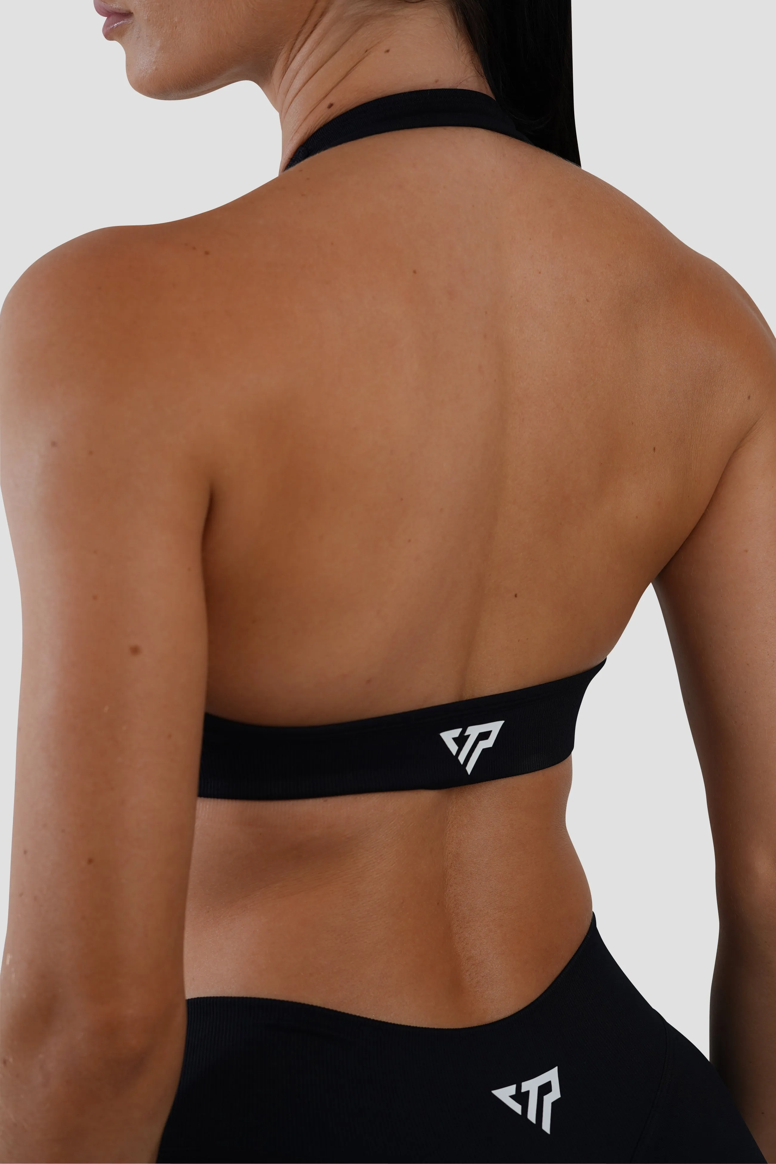 RECOIL HALTER CROP - BLACK